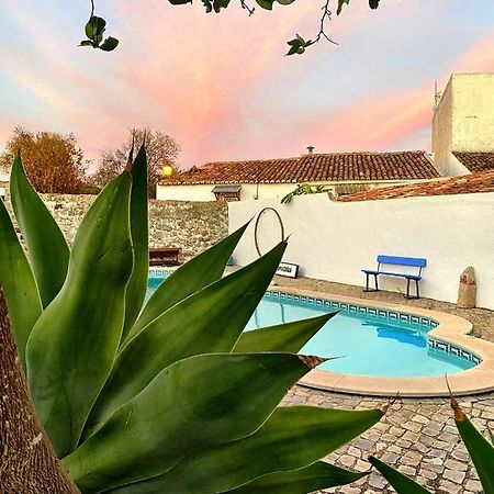 Casa Do Torreao Bed & Breakfast Salir Luaran gambar